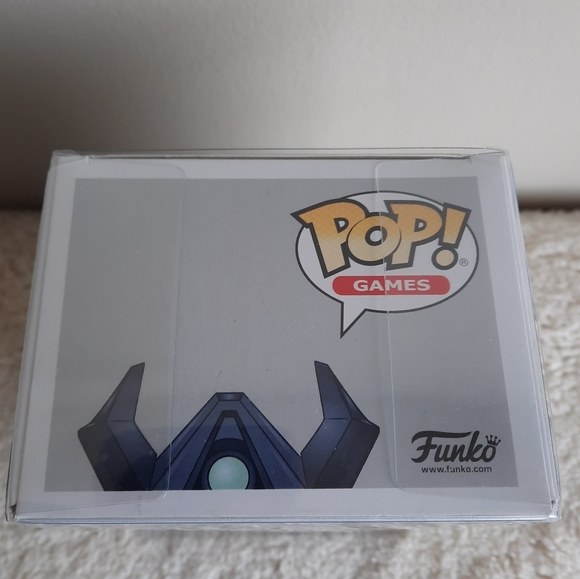 FUNKO POP Atheon Destiny 1 GameStop Exclusive #240 - Picture 6 of 7